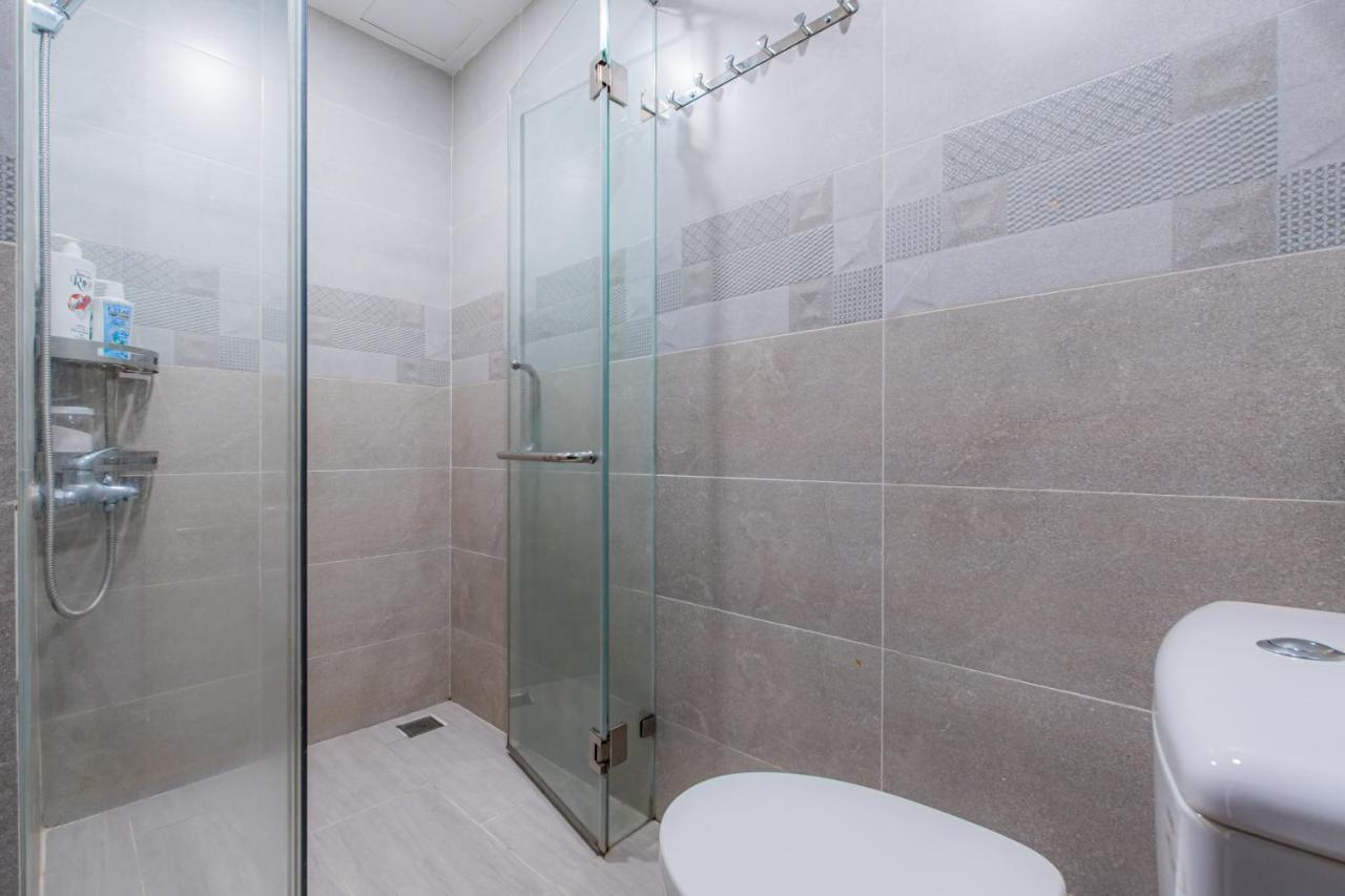 Orchard Park View Apartment-5 Minutes From Airport Hô Chi Minh-Ville