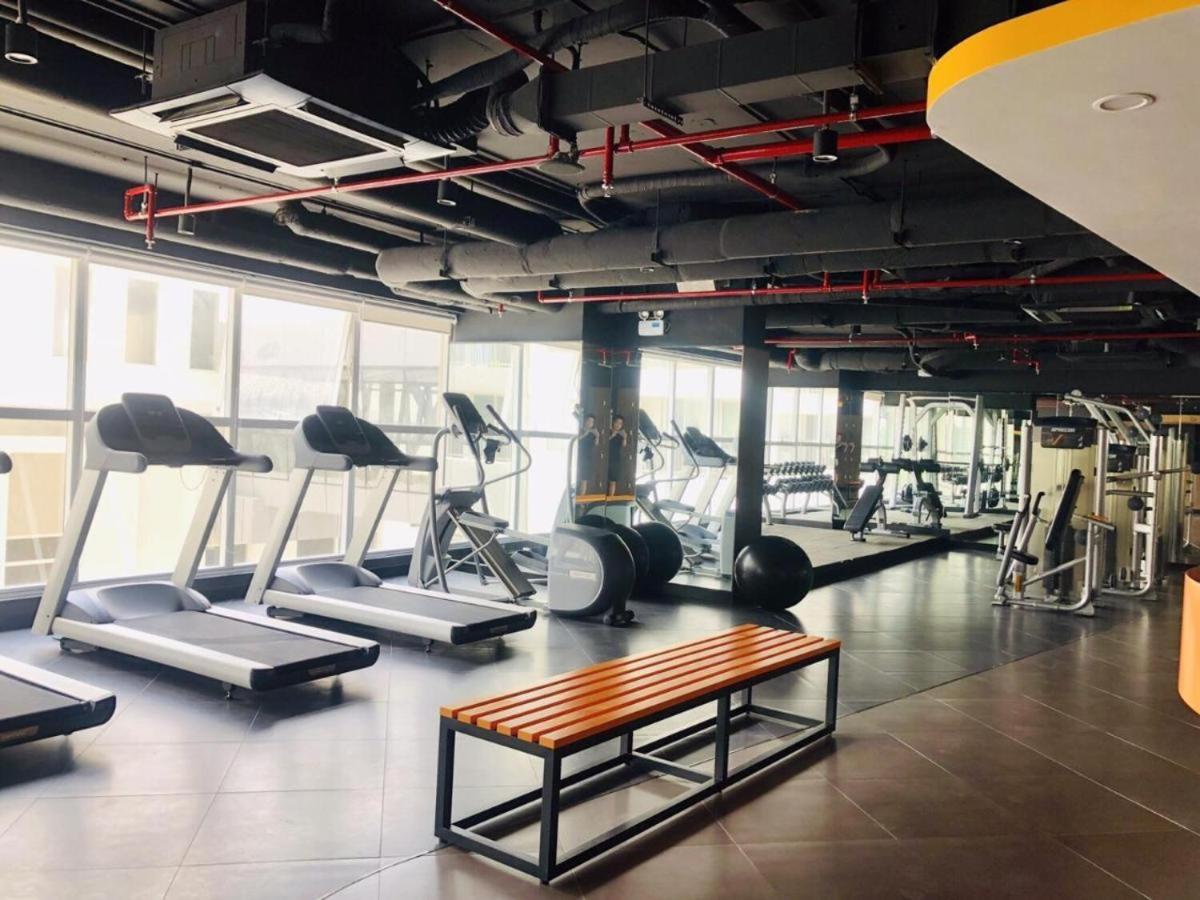 Orchard Park View Apartment-5 Minutes From Airport Appartement *